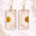 daisy resin earrings