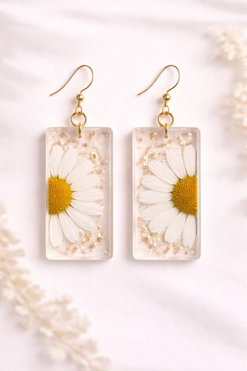 daisy resin earrings daisy resin earrings